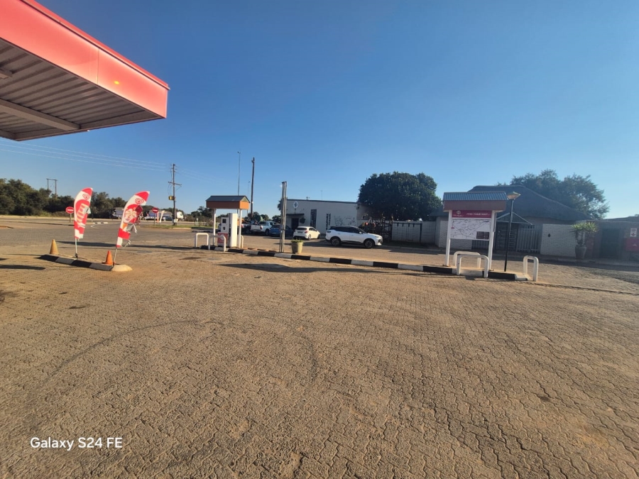 Commercial Property for Sale in Olifantsnek North West